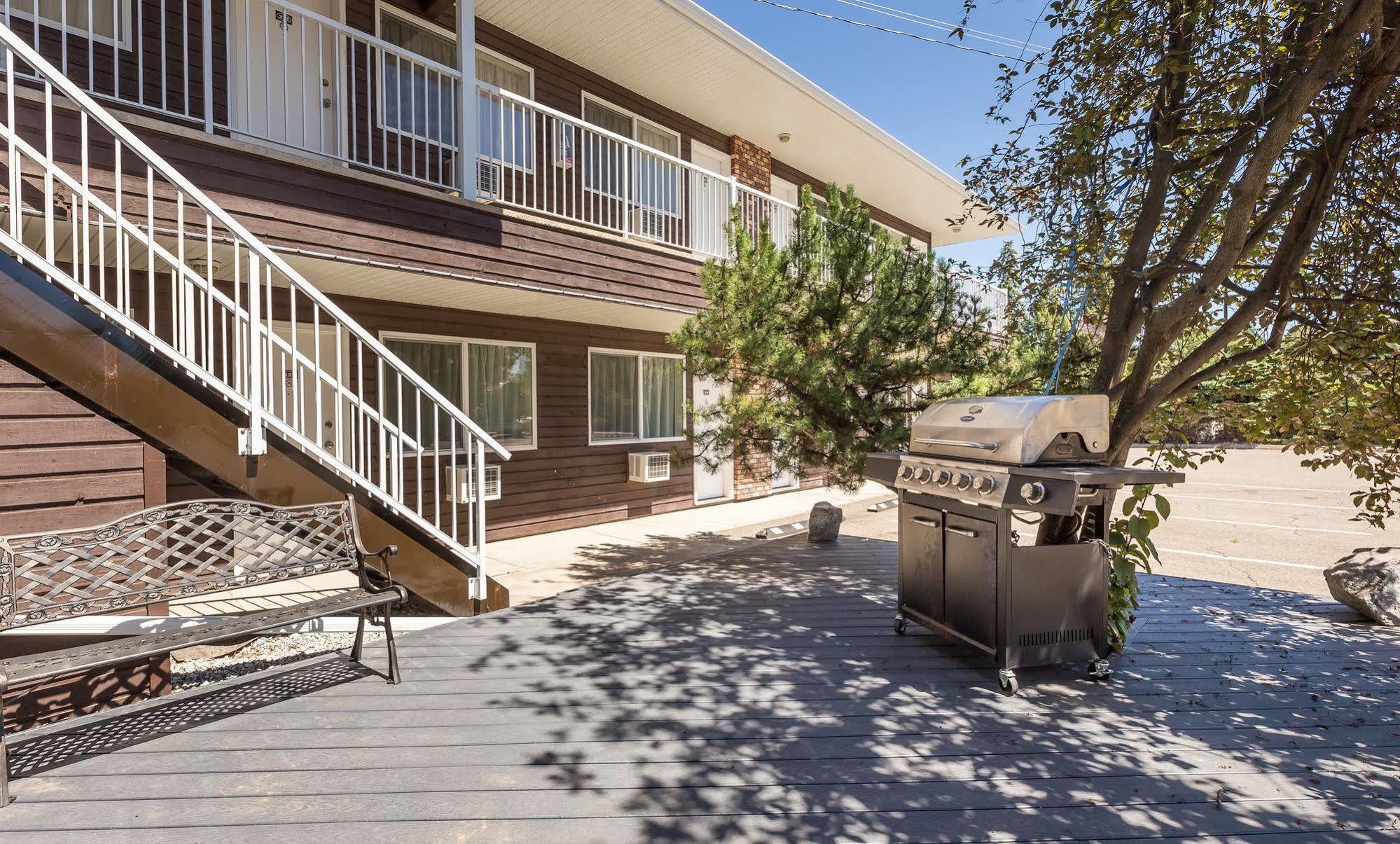 Carmel Motel